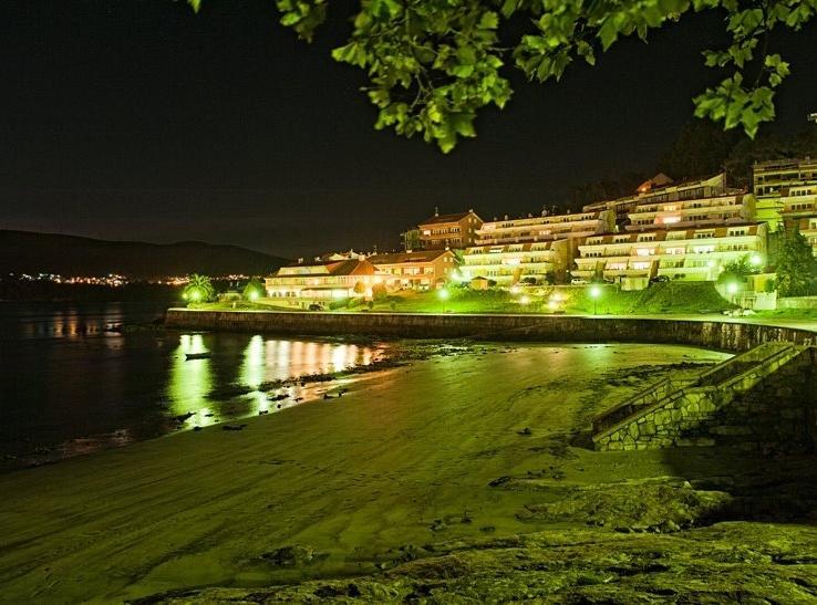 Aparthotel Corcubion Playa De Quenxe Exterior photo